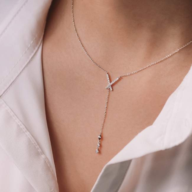 Y drop diamond necklace